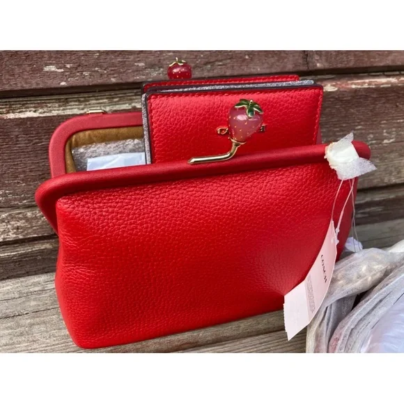 COACH Nora Kisslock Crossbody Strawberry  Electric Red Purse & Wallet CH339 - Picture 4 of 4